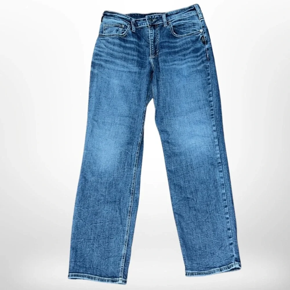Silver Jeans Co. Eddie Athletic Fit Tapered Leg Jeans NWOT🤍